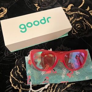 NIB Goodr - Sand Trap Queen Sunglasses - Hot Pink